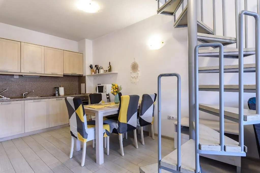 Eleganceview Apartment- 3 Bedrooms Bansko